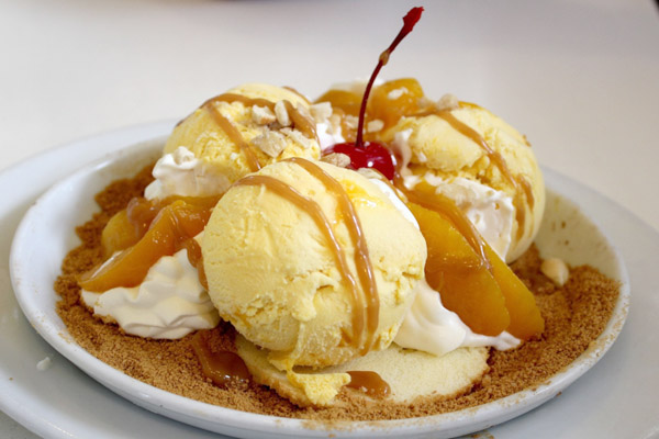 Mango karamel kolač