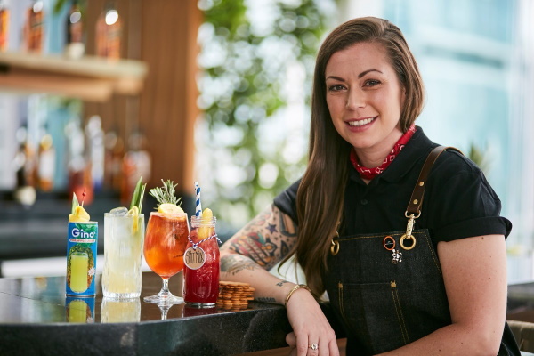 Kejtlin Stjuart - kokteli iz Kanade